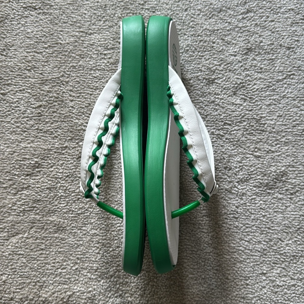 NWOT Tory Burch Sport White and Green Ruffle Thong Sandals/Flip Flops (Size 10M) - Picture 5 of 8